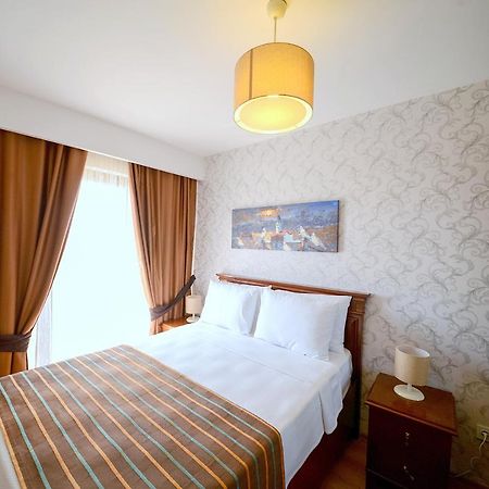 Sarajevo Suit Hotel Коджаели Екстериор снимка